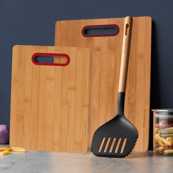SportFr Planche a Découper en Bambou (40 x 29 cm) I Planche en Bois avec Poignée en Silicone TITOLARE I Antibactérienne – Image 4