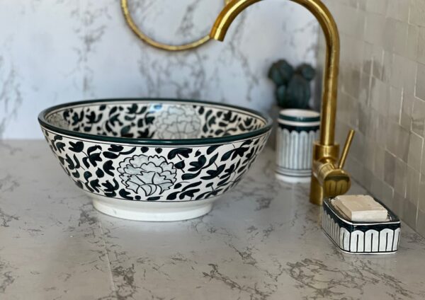 Lavabo fait main rond en céramique – Design marocain traditionnel pour salle de bain élégante (39 cm x H 13,5 cm, 5,9 kg) – Image 3